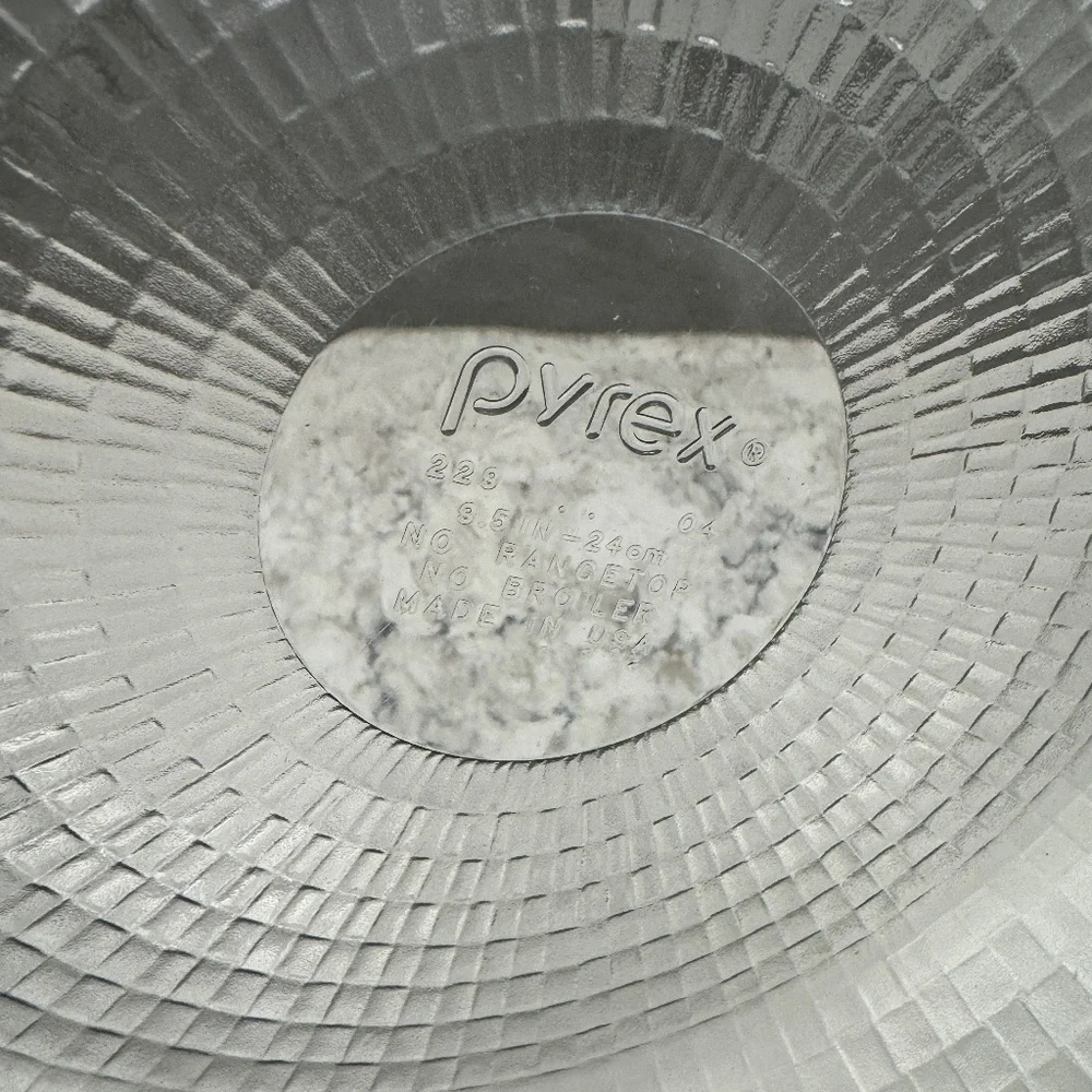 Rare Vintage Pyrex pie plate‎ model 229 -9.5 in clear tempered glass made in USA